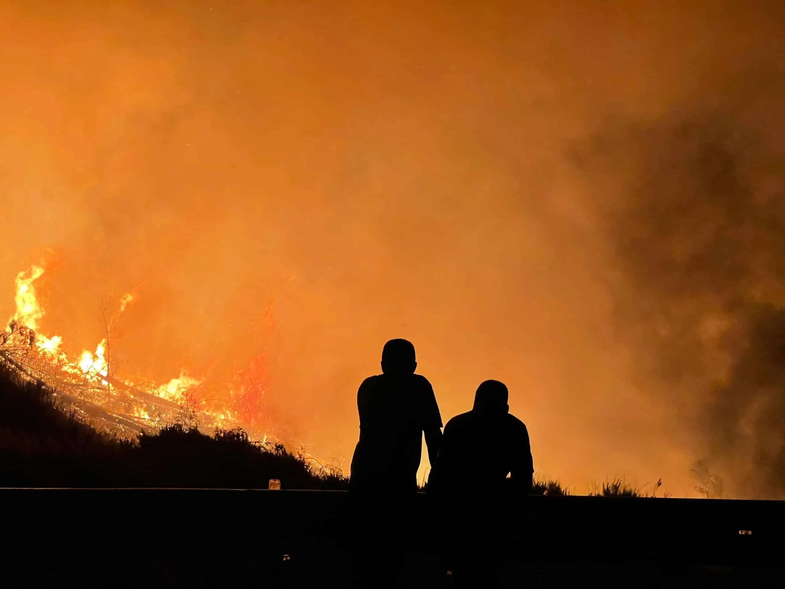 Combatiendo incendios forestales con grúas en Perú