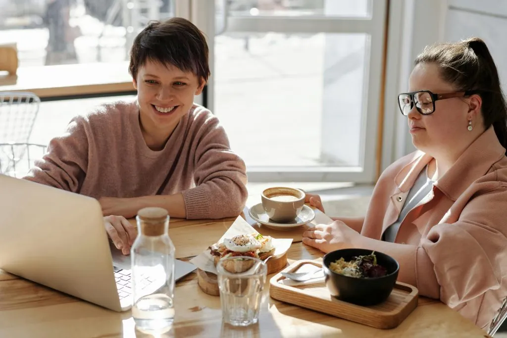Trabajo
Oficina
Profesionales
Tendencia
Espacios de trabajo
Coworking