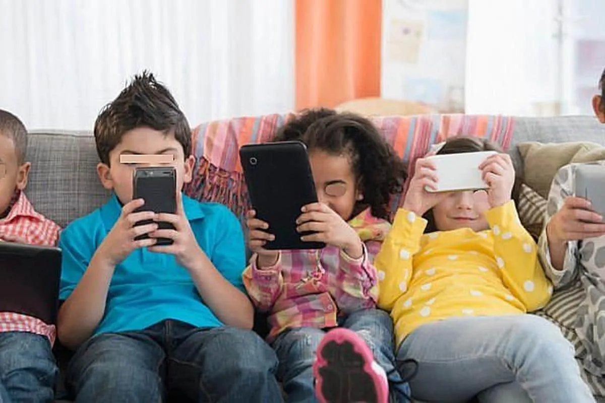 El daño de los aparatos electrónicos en niños menores de 12 años